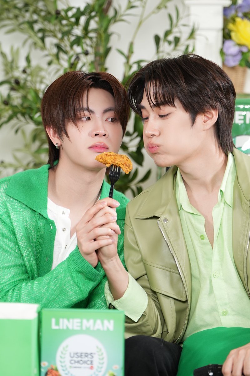 LINEMAN_TH's tweet photo. กินข้าวกับอะไรอร่อย กับพี่เติ้ลหรือป่าว 🫣

📲 https://t.co/Xq0aGWMTcG

LINE MAN LIVE X TLE FIRSTONE
#LINEMANถูกสุดทุกวันxTF
#LINEMANถูกสุดทุกวัน
#LINEMANถูกสุดทุกวันGrandSale

*เงื่อนไขเป็นไปตามที่ LINE MAN กำหนด ตามข้อกำหนดที่ได้มีการเผยแพร่ตามช่องทางเว็บไซต์ https://t.co/OB4NIyUDyF