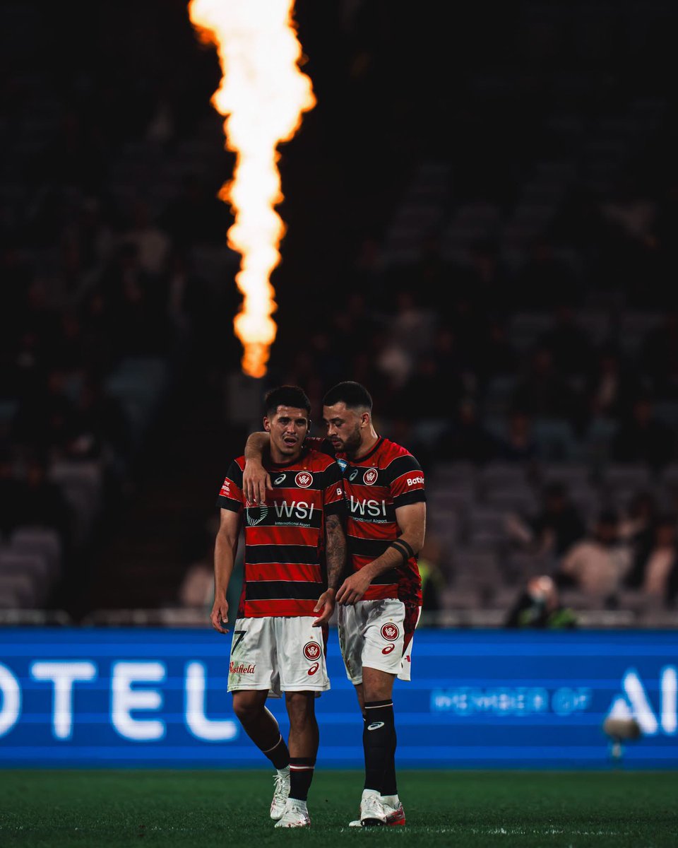 FutballAnalyzer's tweet photo. Only two teams have scored four or more goals against Chelsea since the start of the 2025/26 season.

Paris Saint-Germain.
Western Sydney Wanderers.

Resilience. 🤣🤣🤣 https://t.co/GYoAAZatGR