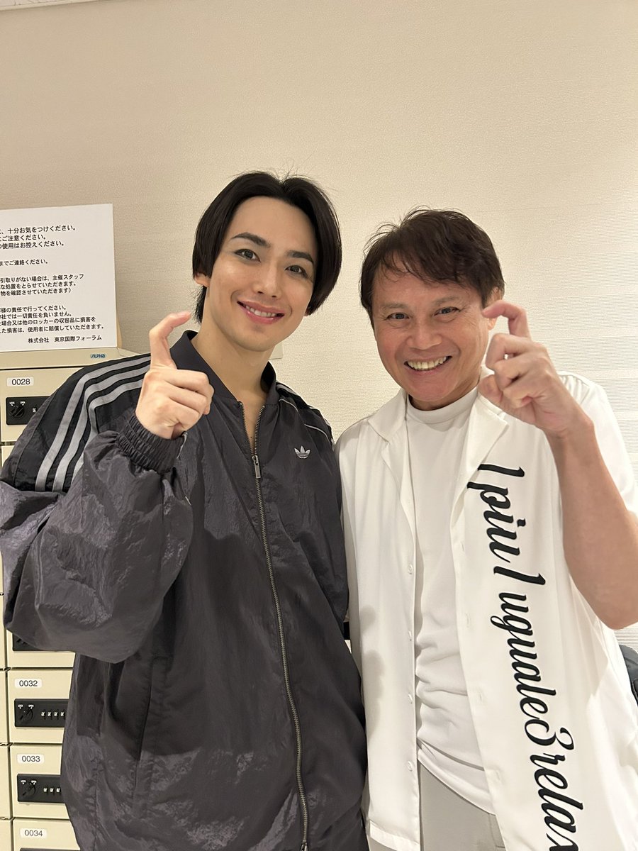 tamatap_mariart's tweet photo. タマノ〜！カンゲキ〜！
という事で、本日は『ピーターパン』を観劇しましたぁ！振付13年、上演台本・演出・振付3年の16年間関わった思入れある作品です！あっきーフック、頑張ってましたよー！変わらない子供��ちの反応は時代なんか関係のない純粋なもので嬉しくなりました！ピーターパンよ永遠に！ https://t.co/hjwyeT9ect
