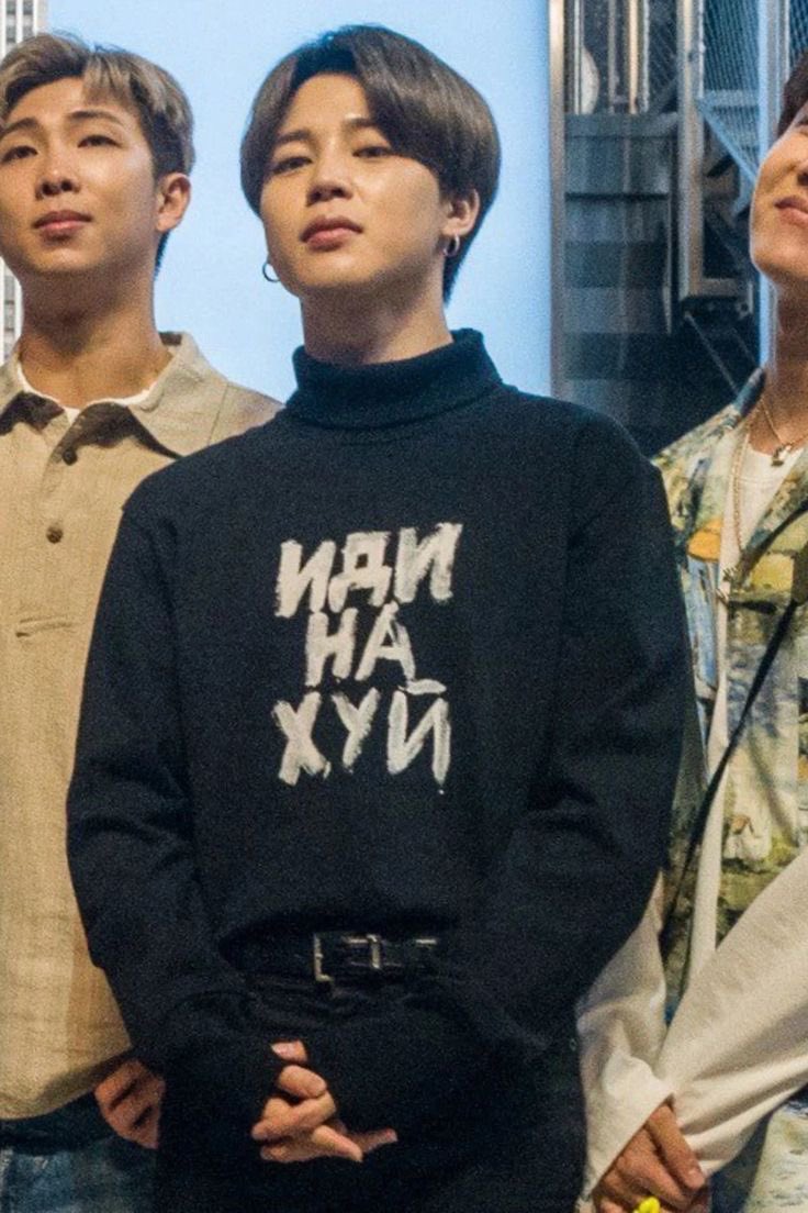 CxVanya's tweet photo. the shirt says ( go sit on a dick / go fuck yourself) btw https://t.co/RMgUvRn5uj