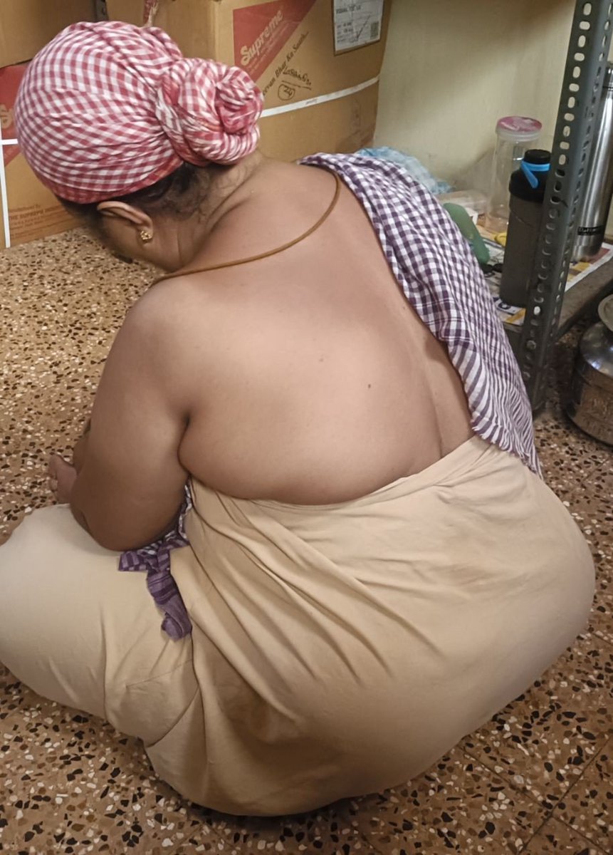 koluthasoothu_'s tweet photo. Follower ஓட அம்மா முண்டை👅பரோட்டாக்கு போடுற மாவு மாதிரி நல்லா உருண்டையா பிதிக்கிகிட்டு நிக்கிதுடா உங்கொம்மாளுக்கு சூத்து🍑🤤🍌 https://t.co/44ZPc8nnHG