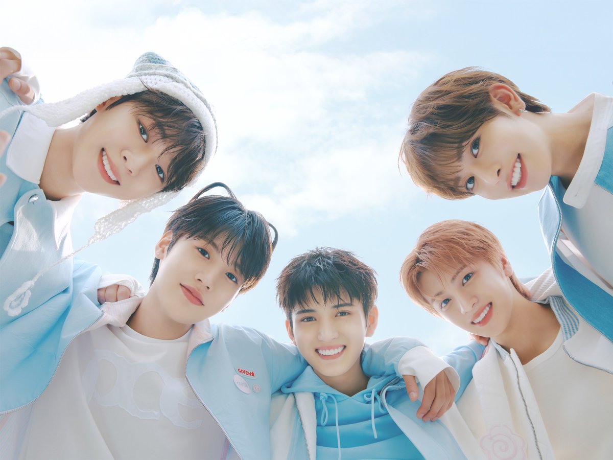 Official_VIBY's tweet photo. VIBY 3rd Digital Single
'Gotcha (ガチャ)' Concept Photo

VIBY - 'Gotcha (ガチャ)'
🎬Music Video
2026.08.05 20:00 (JST)

🎧Streaming &amp; Download
2026.08.05 0:00 (JST)

🎵 Pre-save/Pre-add
https://t.co/s8hriMJ6IU

#VIBY #バイビー
#VIBY_Gotcha #VIBY_ガチャ
#RiiMJ https://t.co/q91KAzEnKg