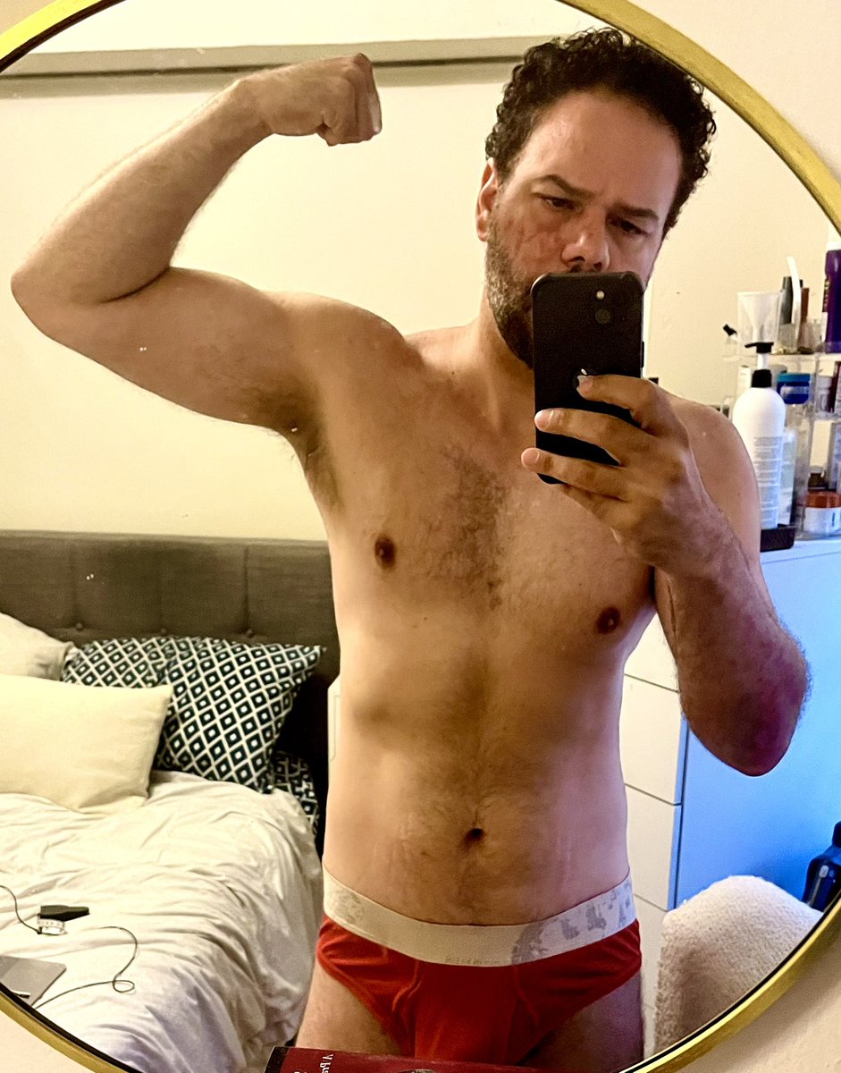 alex_latinoking's tweet photo. bed head, morning breath and maybe someβ¦ torso definition? π€¨
87.5 kg | 6β3β
#FitnessJourney #FitFam #StrengthTraining #BodyRecomposition #Calisthenics #Progress #FitnessProgress #ProgressPic https://t.co/6rY3Y4wa0L