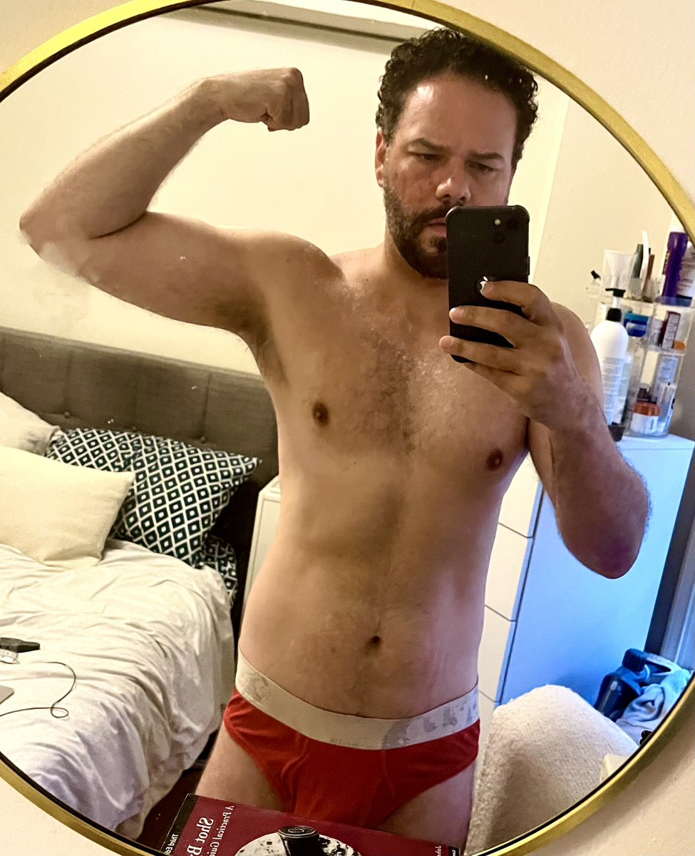 alex_latinoking's tweet photo. bed head, morning breath and maybe someβ¦ torso definition? π€¨
87.5 kg | 6β3β
#FitnessJourney #FitFam #StrengthTraining #BodyRecomposition #Calisthenics #Progress #FitnessProgress #ProgressPic https://t.co/6rY3Y4wa0L