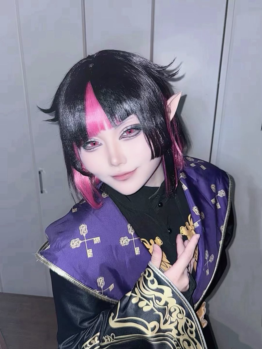 randes__2's tweet photo. ⚠︎︎cos/twst🦇

𝑾𝒆𝒍𝒄𝒐𝒎𝒆 𝒕𝒐 𝒕𝒉𝒆 𝑳𝒂𝒏𝒅 𝒐𝒇 𝑻𝒉𝒐𝒓𝒏𝒔. https://t.co/dd4m4Jn9uh