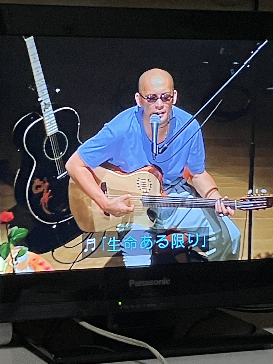 sinorararadio's tweet photo. BSで松山千春さん特集。
地震もあってなんだかとても染みる。いい声、いい歌ばかり。 https://t.co/KiT9G4imBD