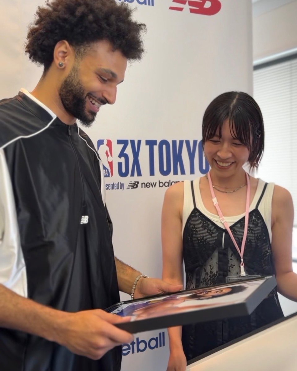 mqdiner's tweet photo. 私もジャマールにイラストをプレゼント！
Thank you, @BeMore27 
#NBA3xTOKYO #NewBalance #NBBasketball
@NBAJPN https://t.co/VDWbflmcqQ