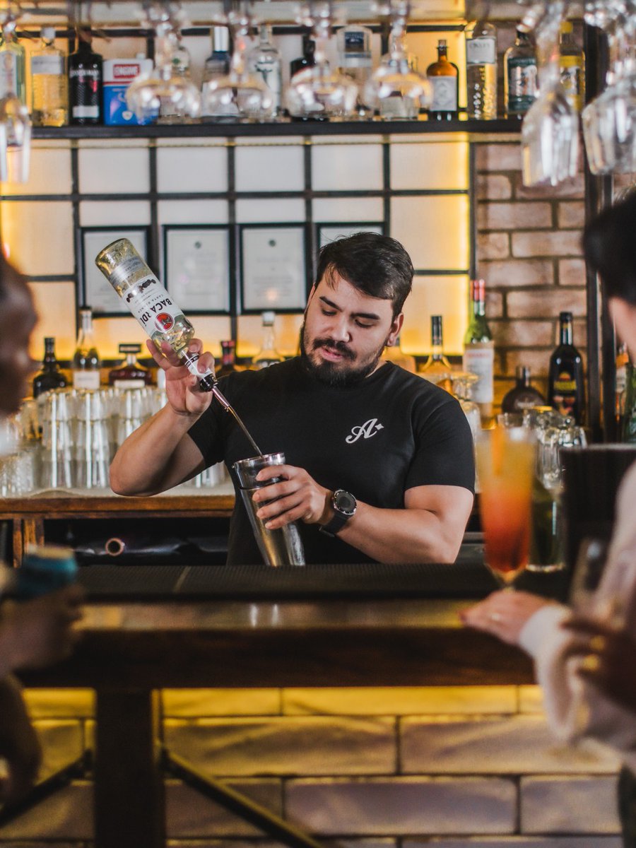allstarlanes's tweet photo. Looking for the perfect weekend plan?

Our 2-hour Cocktail Masterclass includes a welcome spritz, 2 cocktails or mocktails, unlimited bowling, karaoke, and your own private room.

Available Fridays, Saturdays and Sundays until 31st August for £49 per person.

#CocktailMasterclass https://t.co/JZRWylrEc8