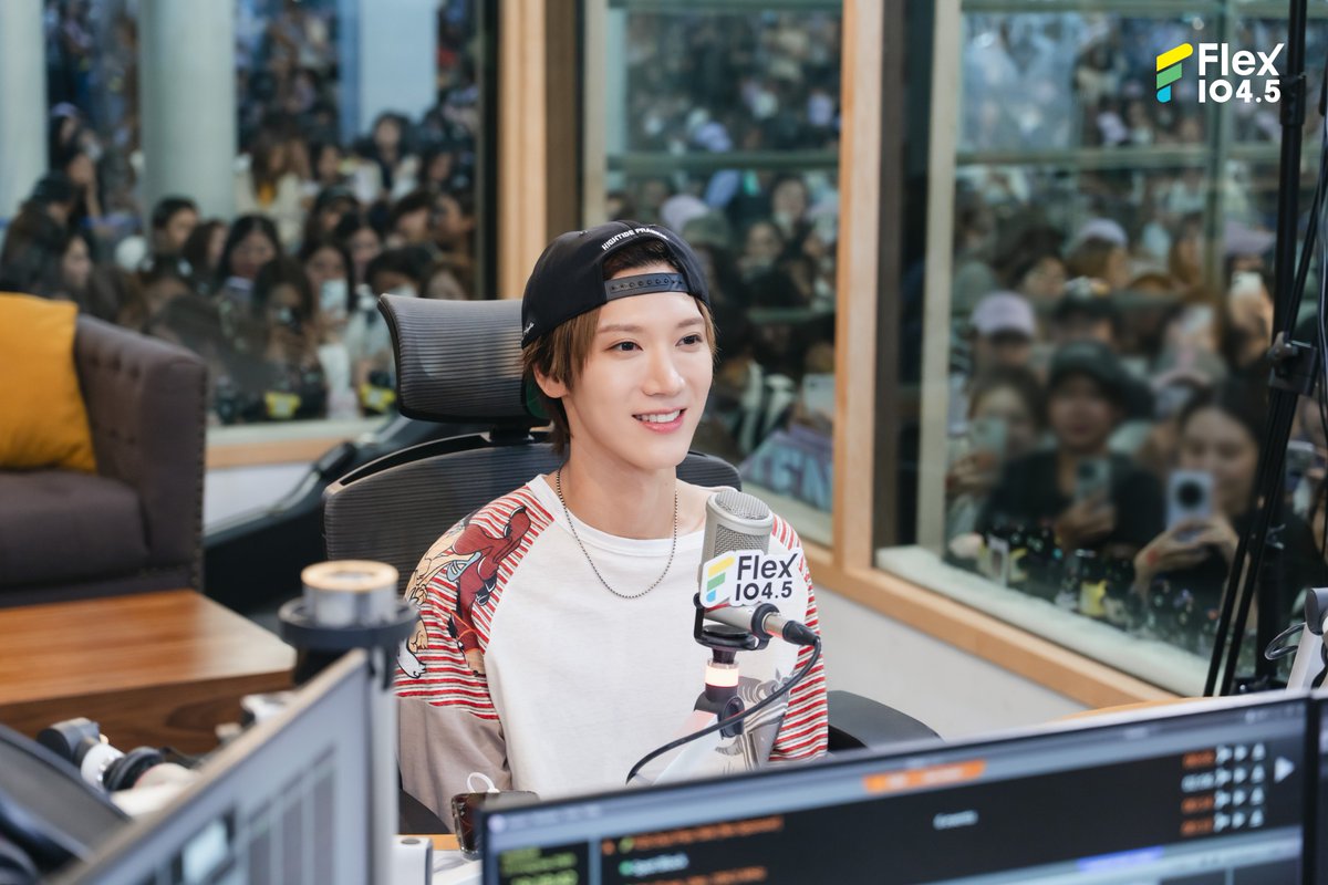 Flex_Connect's tweet photo. 📌ดูรายการ Flex Talk ย้อนหลังได้ทาง YouTube : FlexConnect
https://t.co/pLgngA6vRJ

@TEN_offcl @tenthsound @illimnt
.
#Flex1045xTEN_ถ้าไม่คิด
#TEN #텐 #เตนล์
#IfYouDontMeanIt #TEN_IfYouDontMeanIt
#FlexTalk #FlexConnect #Flex1045 https://t.co/3s41FgSa0w