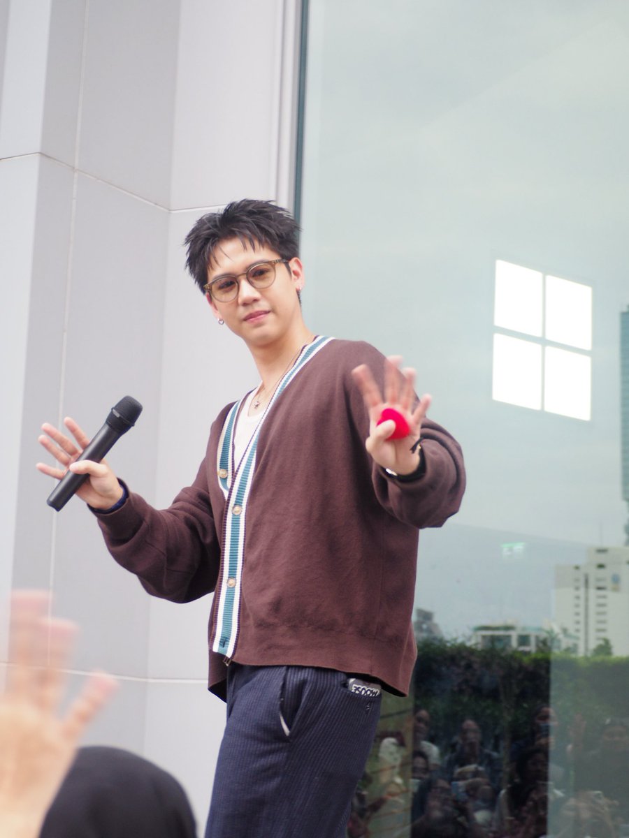 praewpatcha15's tweet photo. #งานมหกรรมนิยายนานาชาติ2026xSingChimon https://t.co/sgnlSDlkaa