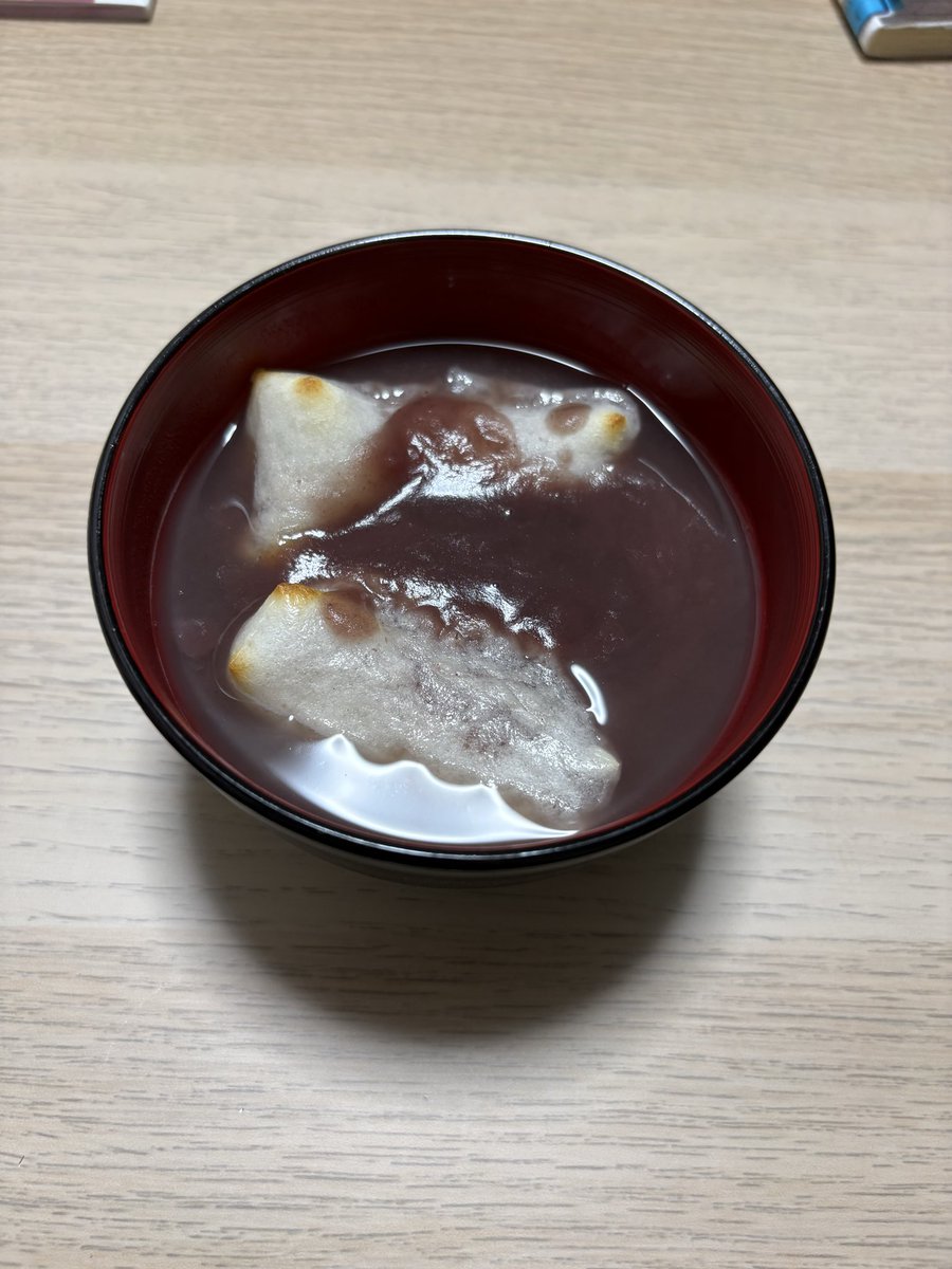 yamakayoha's tweet photo. こんな時間に
こんな季節に
おしるこだぜ😎 https://t.co/Gf6AXSQs96