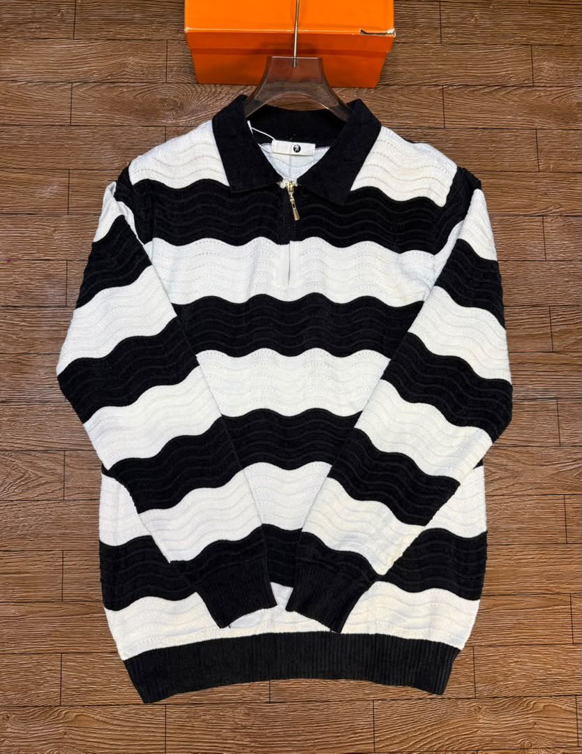 lachoseci's tweet photo. Alors il vous faut un cardigan pour vous tenir bien au chaud.🌚

Tailles : M à 2XL
Prix : 12000. F et 13000.F

📍 Yaoundé, livraisons et expéditions partout.
📞 Service client : 698 11 47 53 https://t.co/wtBWI5dK4z