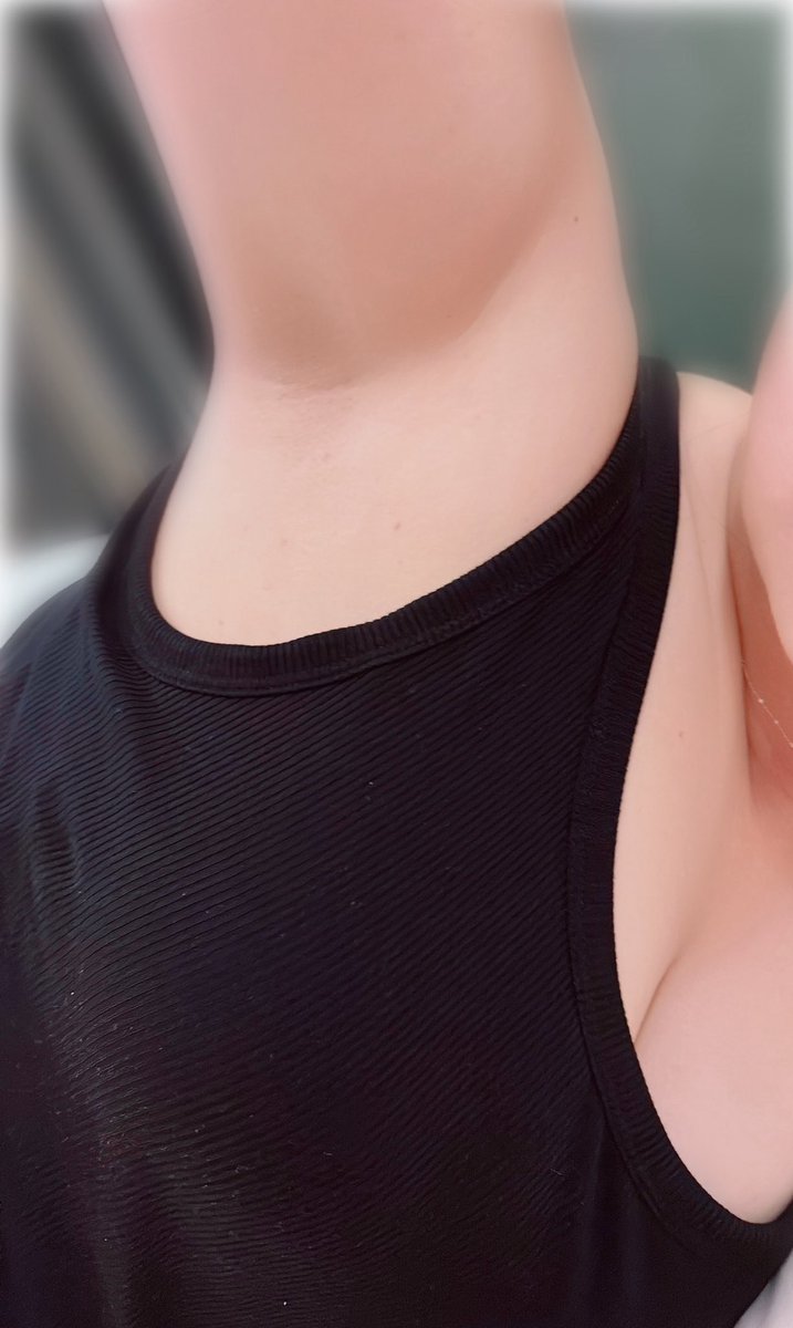 kyoukades24's tweet photo. ここ好きな人いる？🤭💕
 #わきふぇち #色白 #もち肌 #癒し #美魔女 #大人女子 https://t.co/WoYsHpteV2