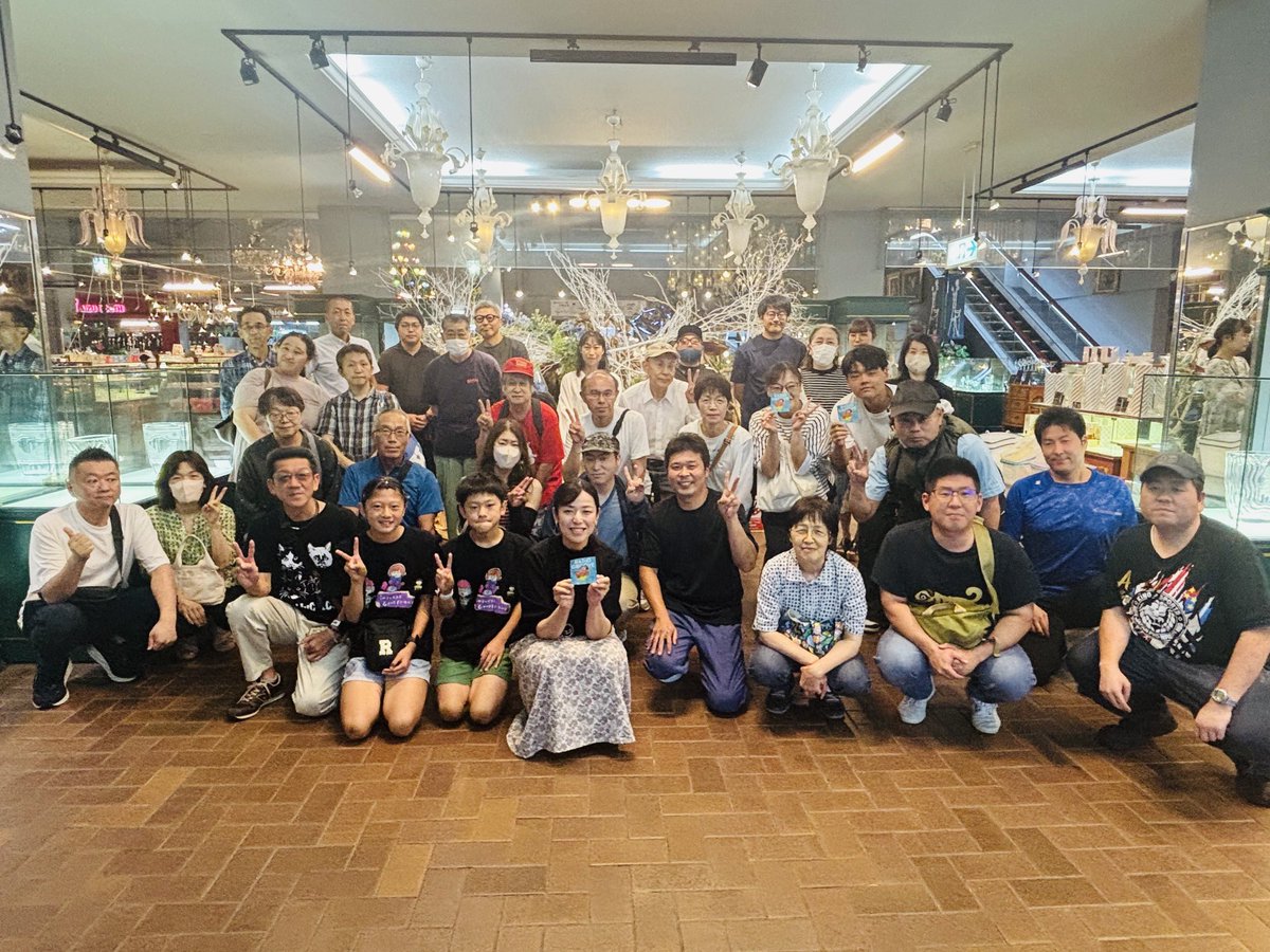 fmfRADIOGROOVE's tweet photo. NEWステッカー配布イベントにご参加いただきありがとうございました✨
大雨の中、水戸、南相馬、いわき、国見、昭和など、遠方からも駆けつけてくださり、80名以上の方にお渡しできました😊
無事帰られましたか？☔️
これからも #レディグル をよろしくお願いいたします📻
#世界のガラス館猪苗代店 https://t.co/bZsAH0EN63