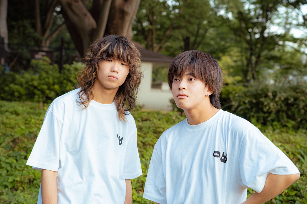 Crazy_wowow's tweet photo. /    

1stONE MAN TOUR「爆WOW」 グッズラインナップ第3段公開!!💣 

\ 

・クワガタ(仮)Tシャツ L / XL（各¥3,500）
・ツアータオル（¥2,000）

満を持して爆カワグッズの発表です!!🌻

新しいTシャツはMVでお馴染みの生活さん書き下ろしデザイン!!✒️
クワガタの名前が決まればTシャツの名前も変更予定!!👔
▼名前募集中
https://t.co/5c3BSWex7O

今までの単色タオルから大幅に変更!!
カラフルで夏を感じる爽やかなデザインのタオルに!!⭐️
ロゴは昨日発表のラババンと同じロゴを使用してます😄

全グッズ必見!!
クレウォウグッズを身につけて一緒にライブを楽しもう!!

⏰先行物販
8/6(木)大阪・8/7(金)名古屋
17:00〜18:00

8/9(日)東京
15:00〜16:00

※当日は旧グッズも販売予定です。
全てのグッズには数に限りがございます。
お早めにお買い求めください。
現金、カード、QR等各種お支払い可能です。

Photo by @takahirom__cam