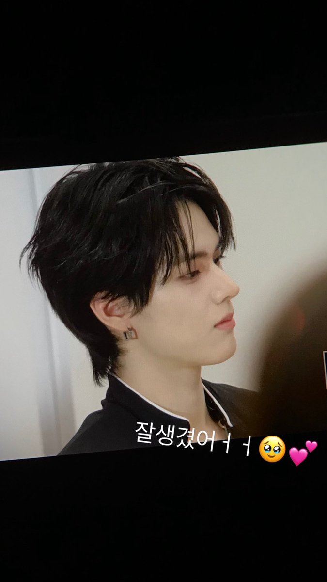 rosxjys's tweet photo. 요즘…♥♥♥ https://t.co/J2XAr8kQQ8