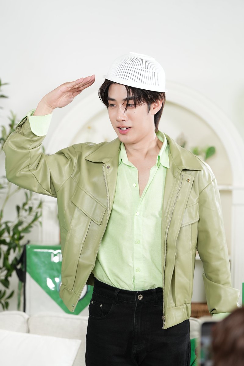 LINEMAN_TH's tweet photo. สุขใดจะเท่ามีผู้กองต๊อกมาเยือน LINE MAN

📲 https://t.co/Xq0aGWMTcG

LINE MAN LIVE X TLE FIRSTONE
#LINEMANถูกสุดทุกวันxTF
#LINEMANถูกสุดทุกวัน
#LINEMANถูกสุดทุกวันGrandSale

*เงื่อนไขเป็นไปตามที่ LINE MAN กำหนด ตามข้อกำหนดที่ได้มีการเผยแพร่ตามช่องทางเว็บไซต์ https://t.co/OB4NIyUDyF
