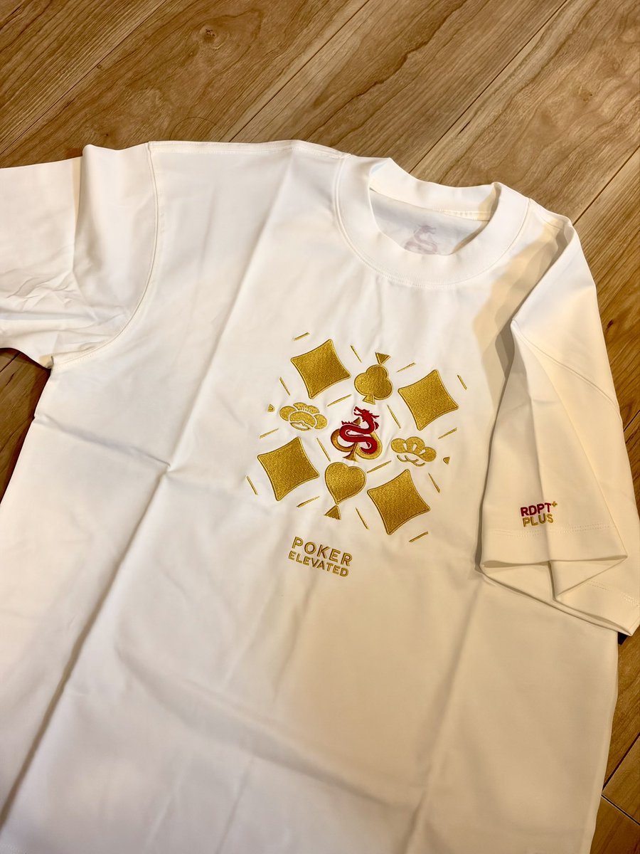 majimepoker's tweet photo. 当たったTシャツが届いた!
なんかめでたそうなデザイン✨
今度これ着て大型出ます!^_^
#RDPT https://t.co/LcrfZiC7nT