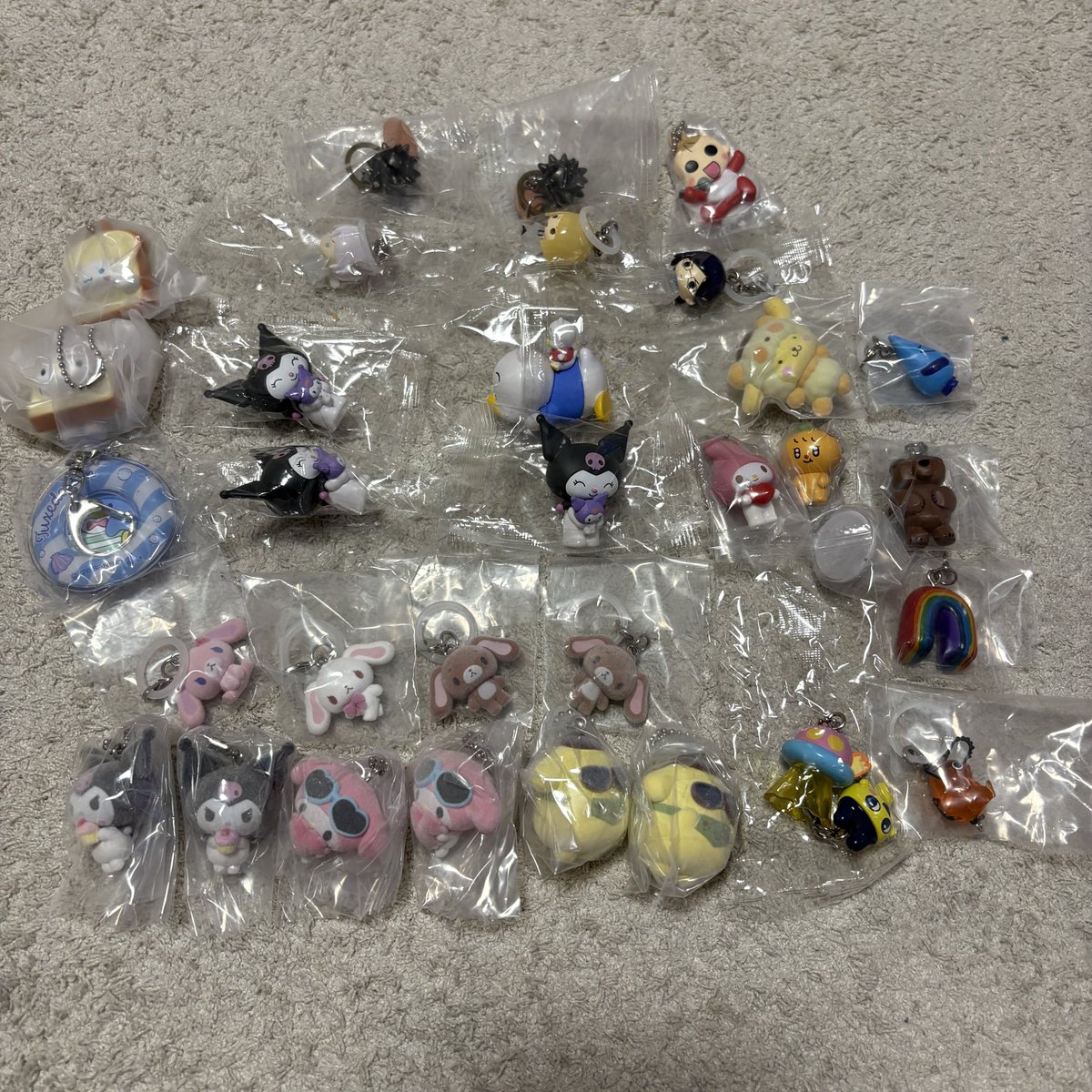 _jb830's tweet photo. ガチャガチャ　
異種交換　買取

譲:画像1

求:画像2〜4○の物
　定価＋送料で買取
　その他サンリオ、たまごっち
　ポケモン等の異株交換でも可

条件合う方リプ下さい🙏🏻 https://t.co/AihCori8gL