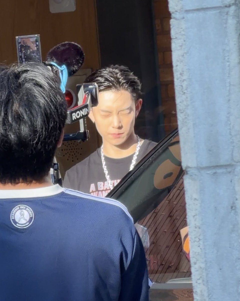 ryulluvsma's tweet photo. 우리 애 눈부시게 한 범인은 해 😾☀️🔫 
ㅋㅋㅋ 류리 눈 감는 것도 귀여움! 

#RYUL #률 #LNGSHOT #롱샷 https://t.co/KLGptY0alE