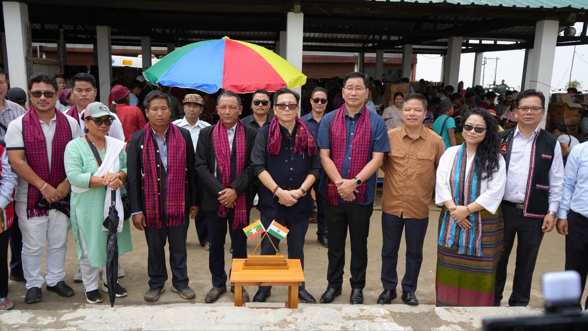 NyatoDukam's tweet photo. Reopening a historic economic lifeline!
Delighted to inaugurate the Indo-Myanmar International #BorderHaat at #PangsauPass today after years of closure.
Great interacting with local traders &amp; citizens. Looking forward to seeing border trade &amp; livelihoods thrive once again. https://t.co/rXah8ITY93