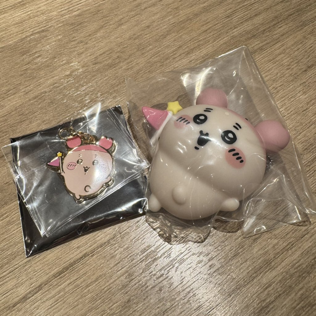 dmania_9's tweet photo. 【交換】
ちいかわパーク
ライティングマスコット

譲)古本屋  (メタルチャーム付き)

求)ちいかわ

名古屋手渡し又は郵送希望です。
宜しくお願い致します。 https://t.co/kD2npOLqAo