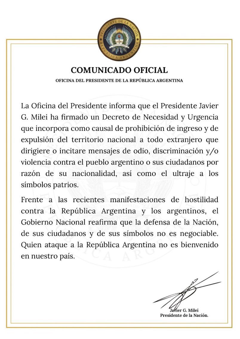 elduckpost's tweet photo. "Tu pais es una mierda, pero voy a volver"

Decían los brasileros... https://t.co/40pdQ1sEdk