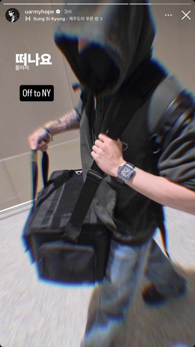 formko9's tweet photo. His bag must be heavy😭 https://t.co/huubs2DuEp