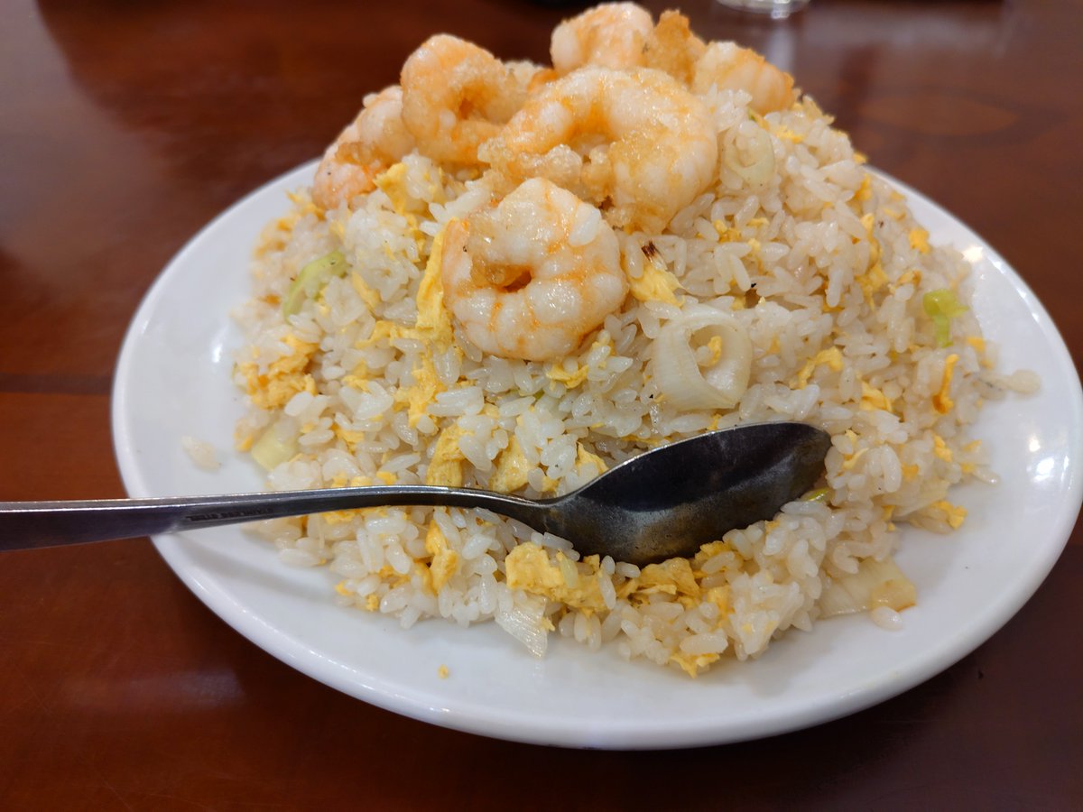 hallo_wing_'s tweet photo. 今日はね。藤沢でね。でっけぇ海老チャーハン食ってきだ。 https://t.co/fOyrasNB80