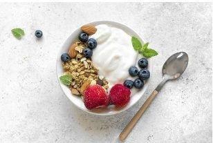 RemaxAnnette's tweet photo. Walk down the dairy aisle and you’ll find an overwhelming selection of yogurts. https://t.co/pSLV9Tlzu8 https://t.co/U7alM09qL4