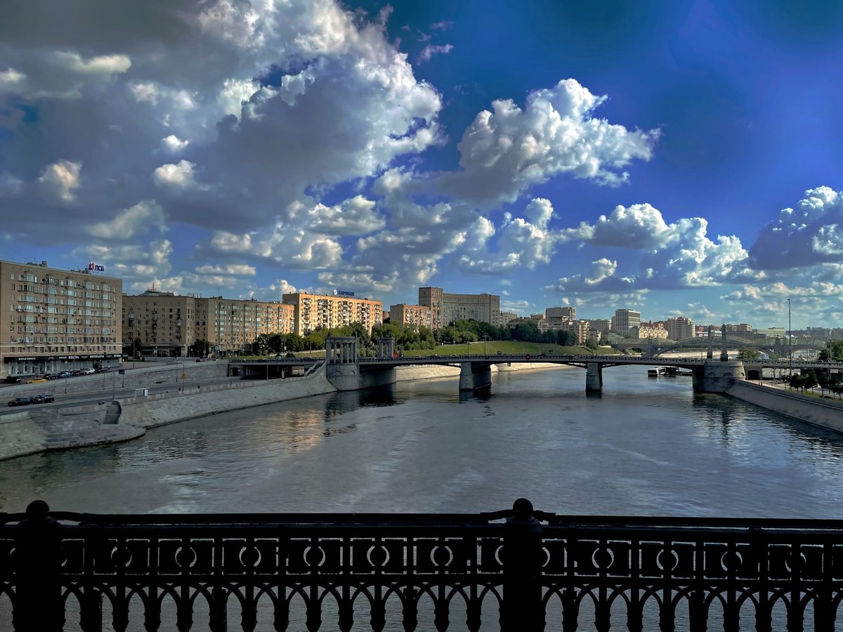 PEKHTography's tweet photo. The bridge spans the gap it created. 🌊
Water below carries every shadow that ever crossed it.
Permanence is just a longer kind of passing. ☁️🏛️
#UrbanPoetry #ArchitecturePhotography #EchoesOfTime #CityMemory https://t.co/Yw4ulpCF5O