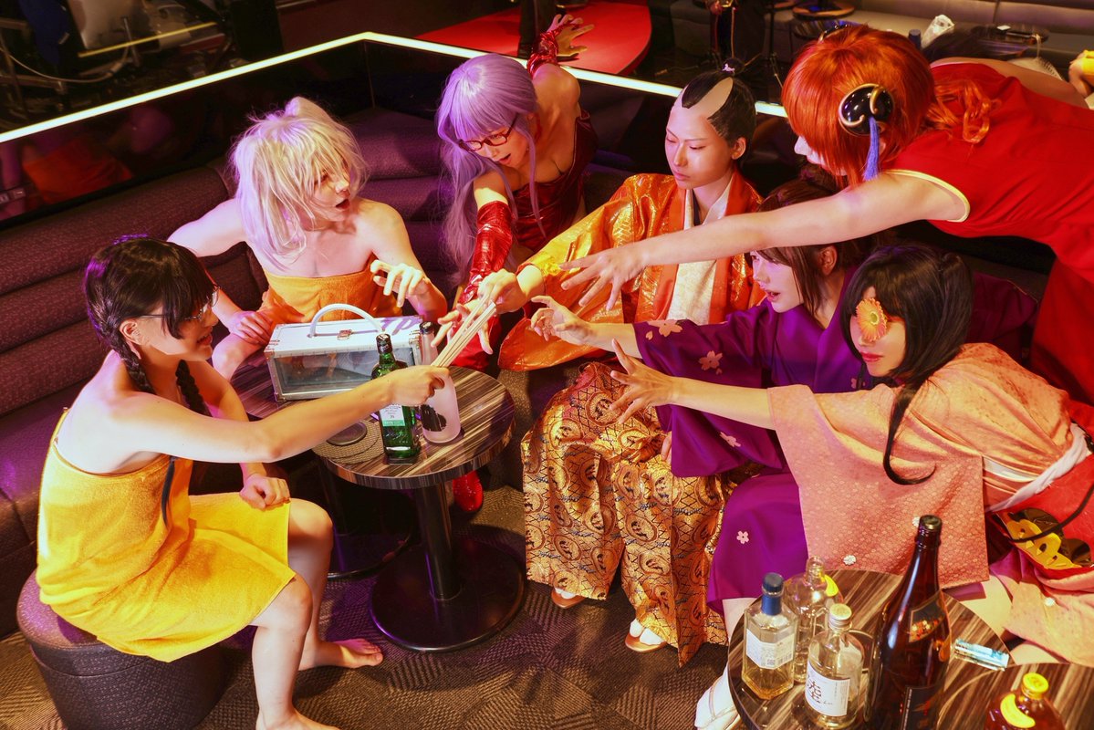 usapon_usagi's tweet photo. 【cosplay】
銀魂 ーキャバクラ回ー

将軍様だーれだ
3番が服を脱ぐ……将軍かよォォォ

photo📸@taka67380 

#将軍かよォォ銀魂キャバクラ回併せ0711 https://t.co/nK4GdKImwv