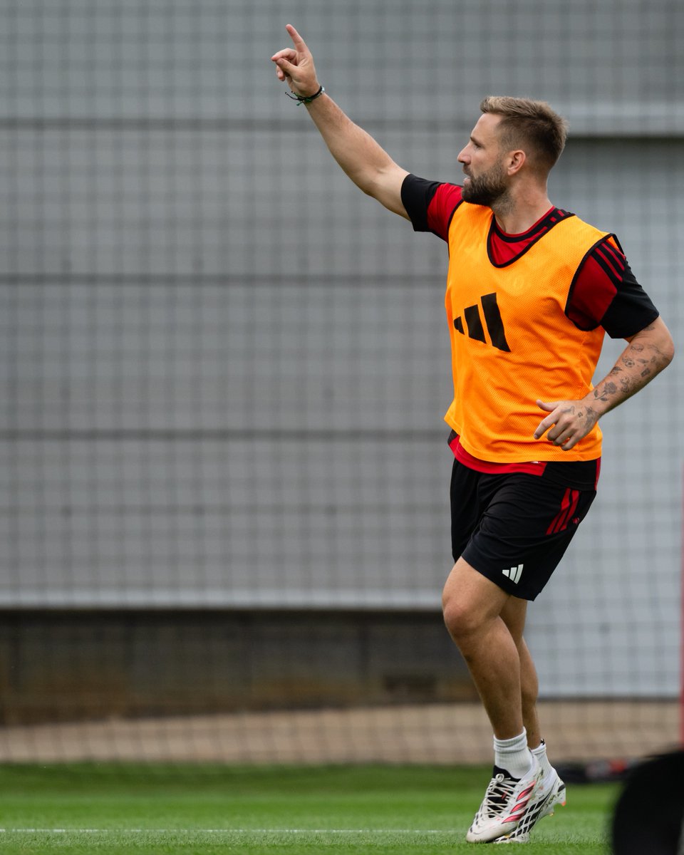 ManUtd's tweet photo. Sharpening up for Saturday ⚔️🇸🇪 https://t.co/xkeHeiZqc6