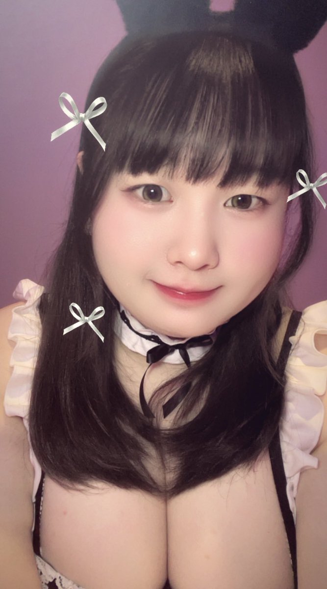 exclamation_yui's tweet photo. 19:00～出勤してます❣️
毎日暑くてとけそう🫠

冷房ガンガンにしてるので
ご来店お待ちしてます🫶🏻︎ ̖́-

 #福岡   #北九州  #小倉  #バニーガール  #ぽっちゃり  #コンカフェ  #えくすくらめーしょん  #マシュマロ女子 https://t.co/S0jDWqF1Pe