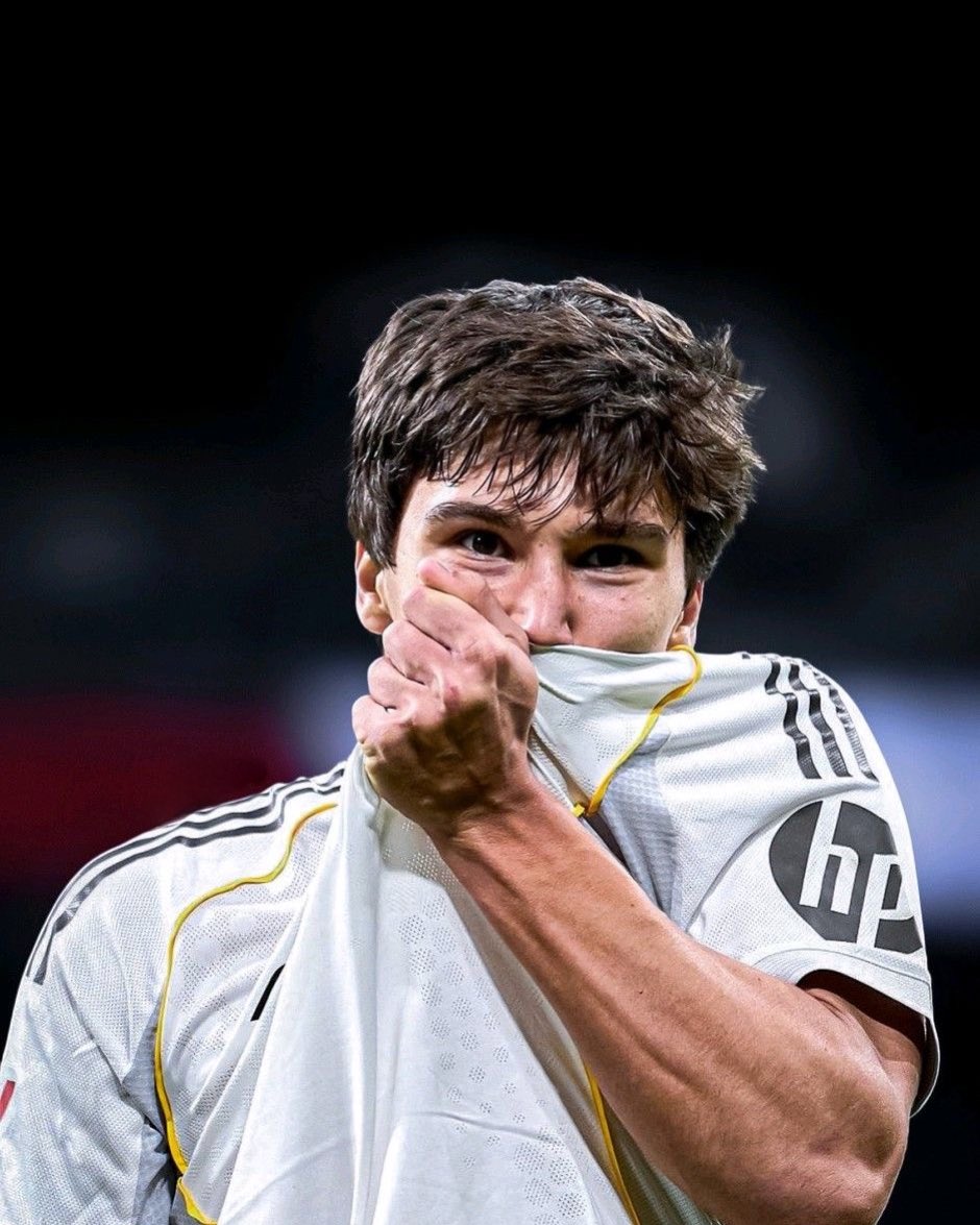 SeputarMadrid's tweet photo. Madridismo. Gonzalo. Gracias 🤍 @gonzalo7garcia_ https://t.co/1oSoDakokw