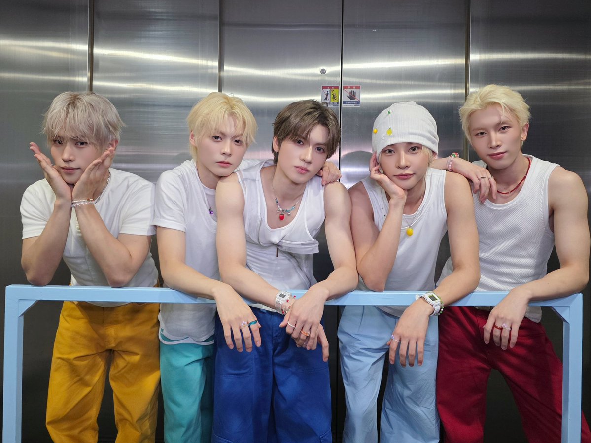 POW_grid's tweet photo. [#POW.pic] 25730

Mnet '엠카운트다운'

#POW #파우 #Flavor #플레이버 #GRID #그리드 https://t.co/POCPbkJQog