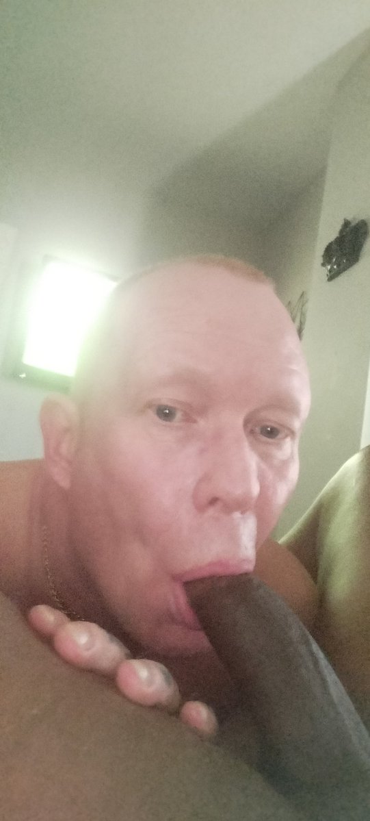 powerbottom513's tweet photo. Cincinnati throat goat here , no longer have beard 
@boblee55566 https://t.co/iZaahTOptx