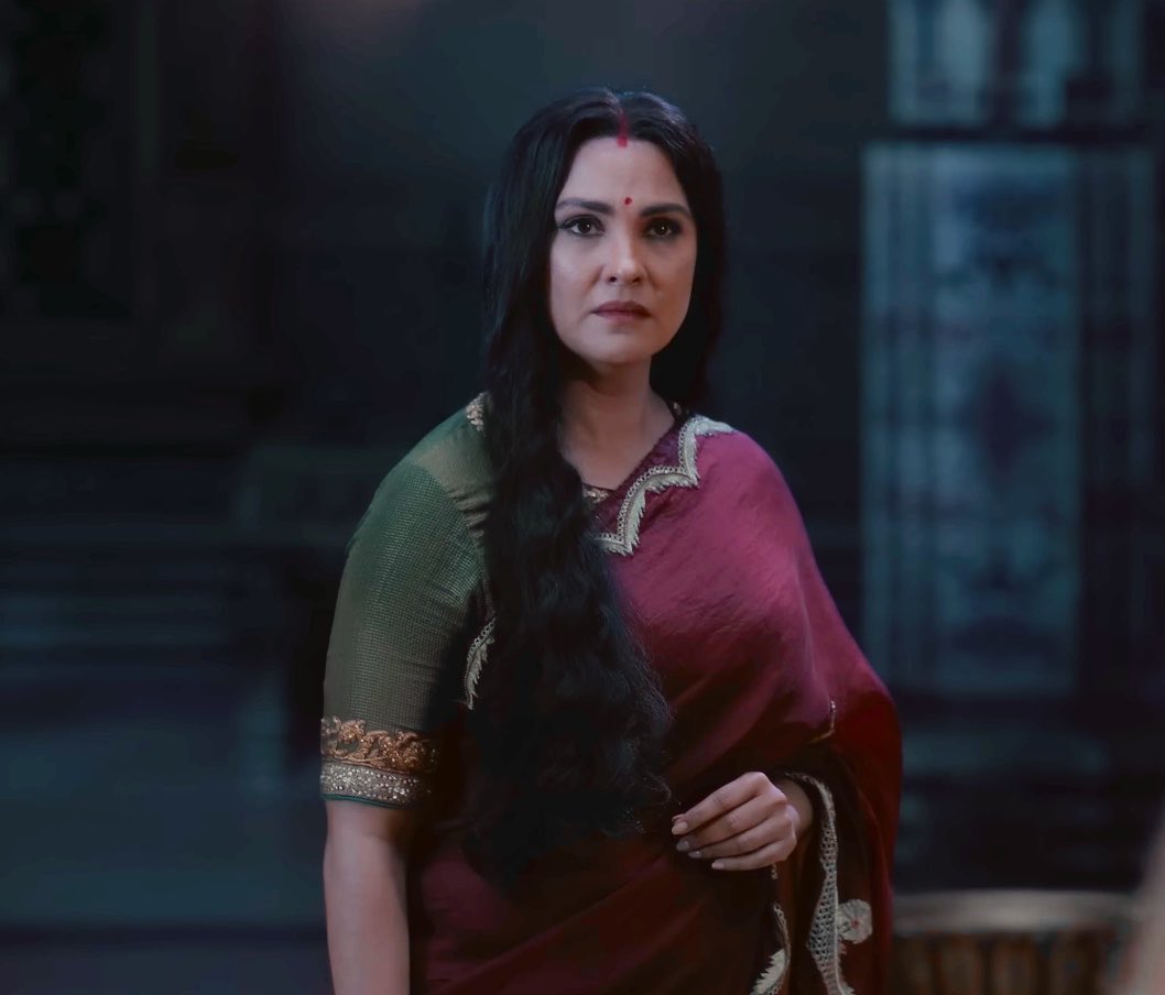 LaraDuttaFC's tweet photo. Lara Dutta as Queen Kaikeyi in #NamitMalhotra’s #Ramayana directed by #NiteshTiwari https://t.co/FvMWV9wdXL