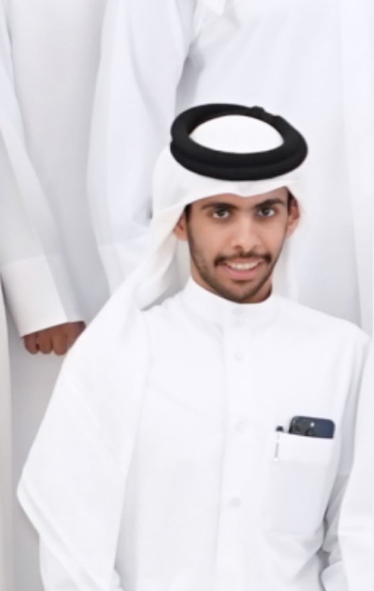44nm's tweet photo. أثر الرياجيل تفرق بـ المدا والعزوم 
والطيب كايد وصكات المواقف محك 
ٰ 
احدٍ ع اتفه سبب م عاد يقدر يقوم 
واحدٍ لو تسكر الدنيا بوجهه ضحك . https://t.co/2nC63afVbl