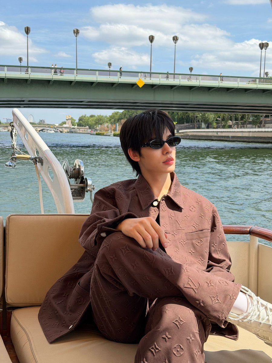 senipich's tweet photo. นางก็เป็นหนูป๋อจริง ๆ เนอะ คุณหนูมากอะ y y ท่านั่ง ท่าโพสนางแต่ละอย่าง คะแนนมาดามนางเต้ม https://t.co/mTr8BCzNa3