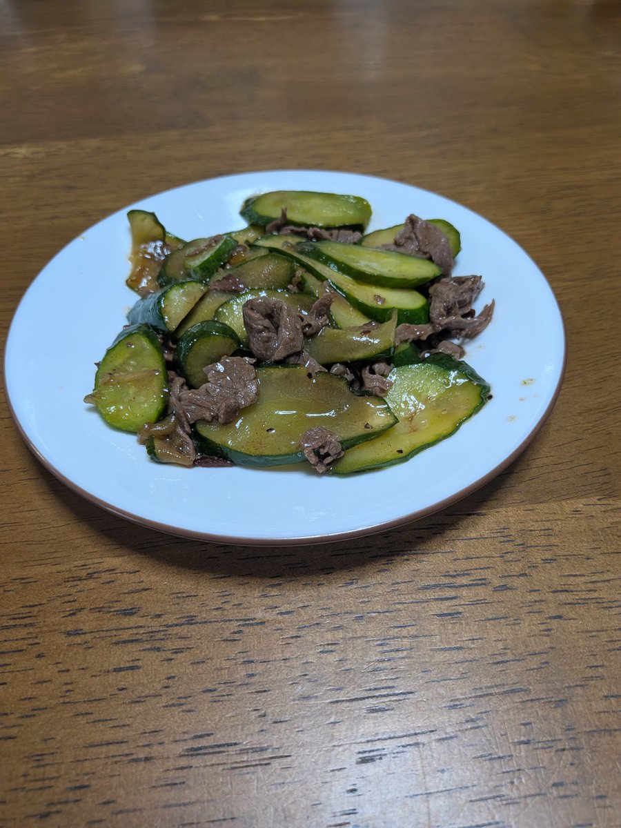 tetsyunb's tweet photo. cookpad 牛(豚)こまと胡瓜☆お酢でさっぱり炒めを久しぶりに作る。あっさりした味で、食べやすい。 https://t.co/78BLhW540z