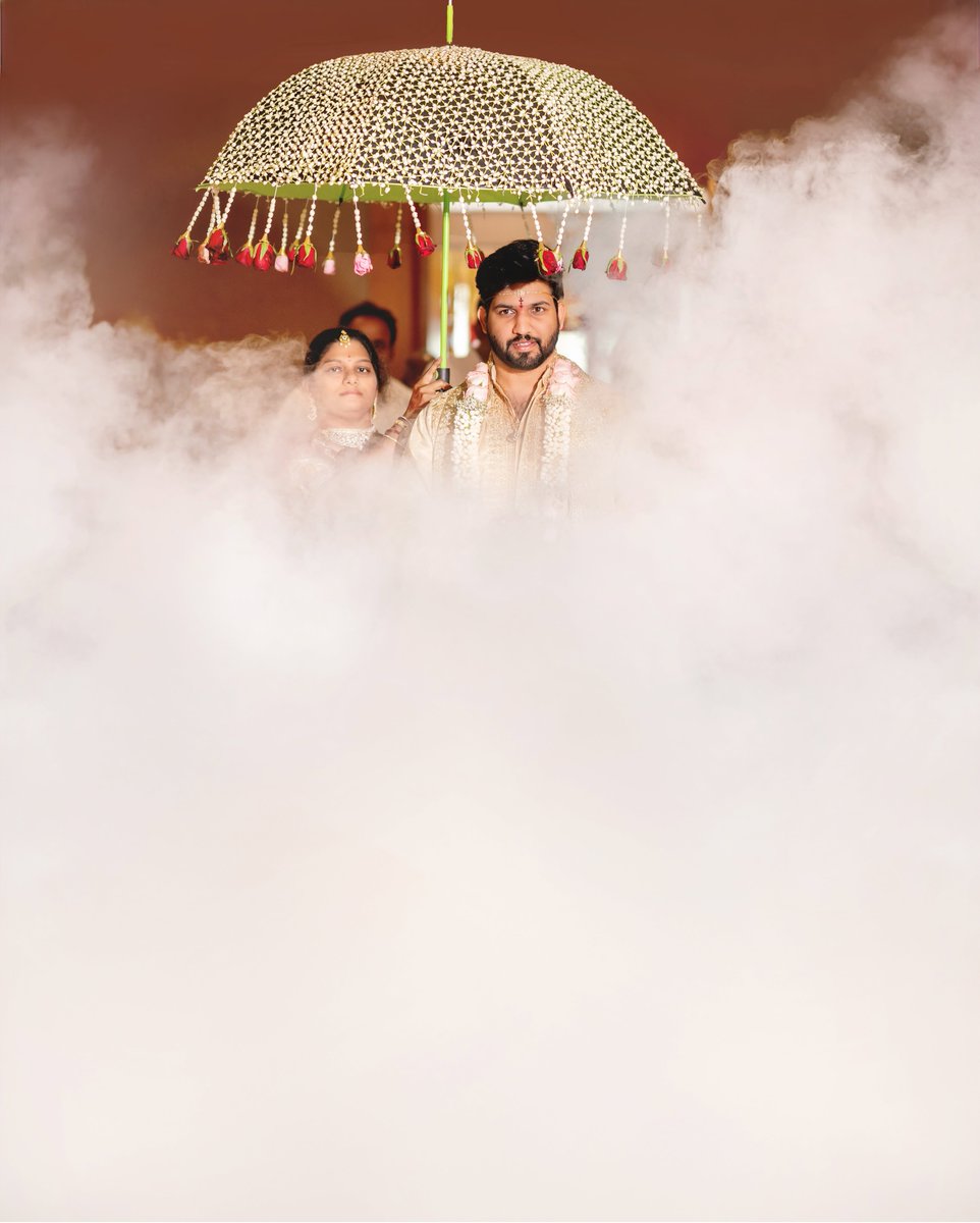 35mmArts's tweet photo. Every wedding deserves a story that's timeless. ❤️

35mmArts Photography captures genuine emotions through cinematic films and elegant photography

🌐 https://t.co/BuODnrBkD5
#35mmArts #WeddingPhotography #Vizag #PreWedding #CouplePhotography https://t.co/glVrkV26Kb