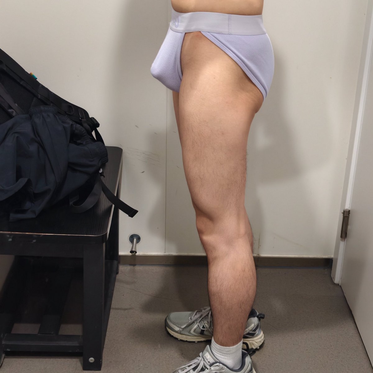 ZhanShipants's tweet photo. #内裤 #内裤控 #三角内裤 #高开叉 #UPRO #gay https://t.co/NRiiLRrBQ6
