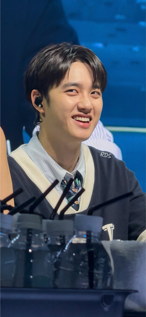 DODOKyungg's tweet photo. Caught his heart-shaped lips in 4K. 📸

🫠😵‍💫🫣🫢💖

#Kyungsoo #DohKyungsoo @DOHKYUNGSOO_X  
#DOHKYUNGSOO #디오 #도경수
#EXO #엑소 https://t.co/3UBX88Ceur