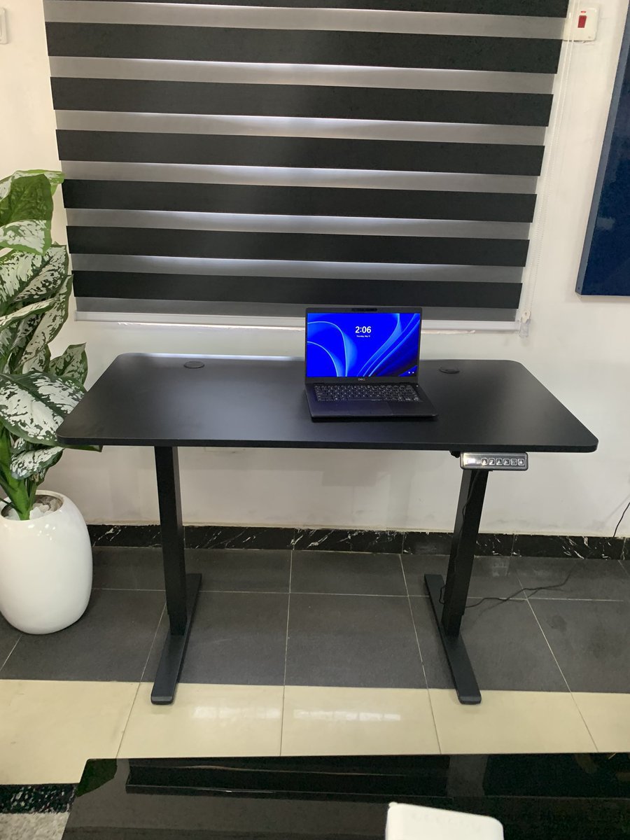 Val_Gadget's tweet photo. 16inch M1 Pro 512GB 16GB Ram 
Table 
- 1,100,000( sales) https://t.co/gj8vVo5YZ0