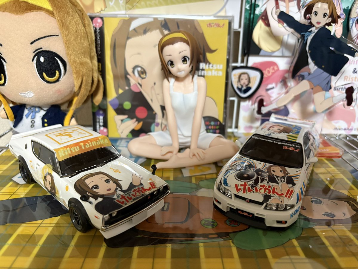 のりをちゃん 前作のりっちゃんGT-Rと並べた