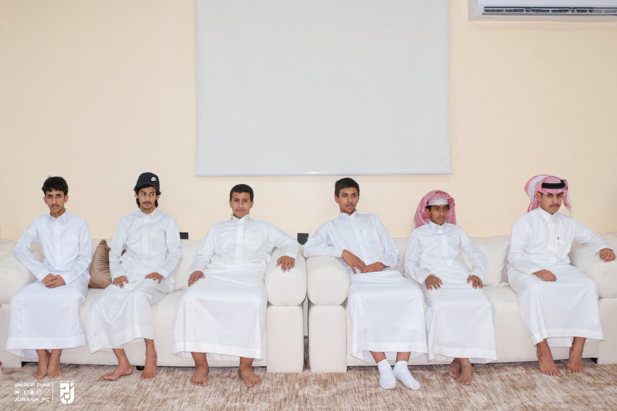 Jurash_FC's tweet photo. ضمن جهود المسؤولية المجتمعية بنادي جرش، أُقيمت مبادرة #أنوار_التلاوة بالتعاون مع جمعية عتاق الشبابية بمحافظة سراة عبيدة، حيث تضمن البرنامج حلقة لتلاوة القرآن الكريم، إلى جانب برنامج رياضي هادف أسهم في تعزيز الألفة والتفاعل بين المشاركين.

#نادي_جرش | #المسؤولية_المجتمعية https://t.co/u77bpWcNKd