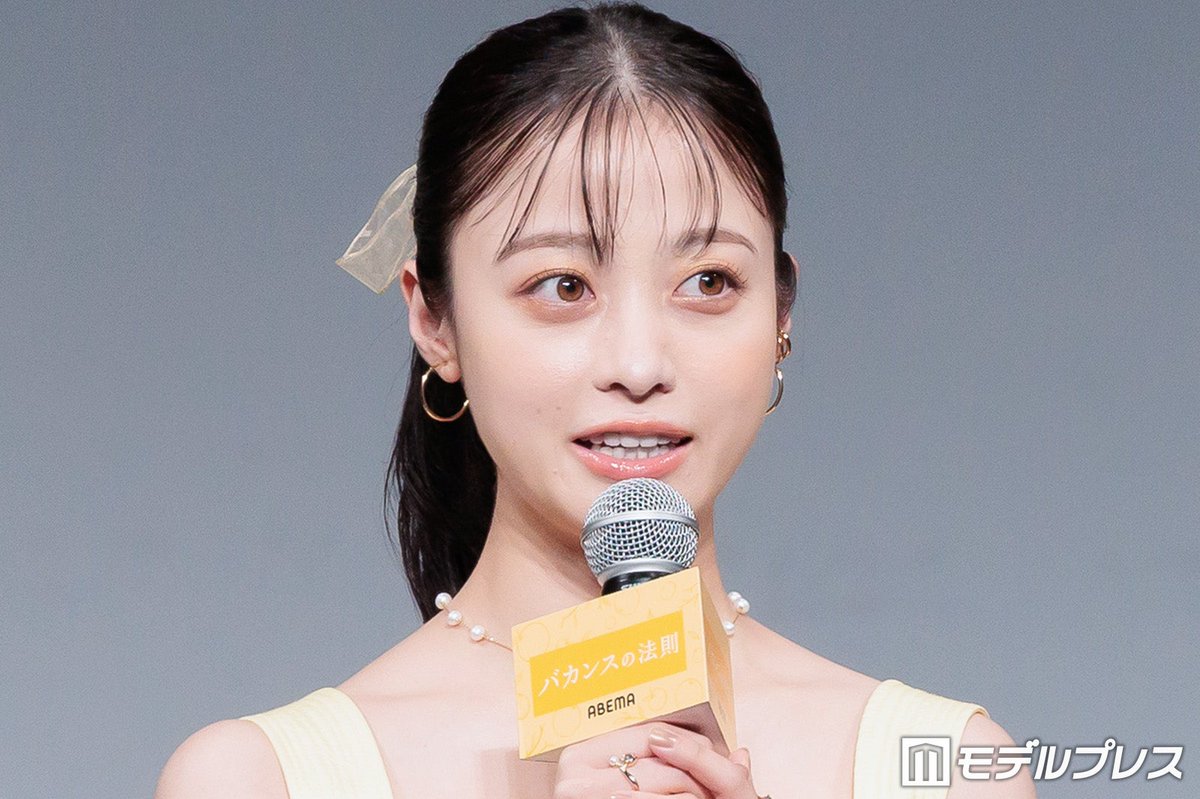 modelpress's tweet photo. 橋本環奈、ILLIT・YUNAH（ユナ）から
デートの誘い💌
https://t.co/vrmbUmZb9n

「私は環奈ちゃんのファンです。環奈ちゃんと一緒にデートしたいです」

「バカンスの法則」プレミアイベント🍊

@H_KANNA_0203 https://t.co/7xEHD2IzZI