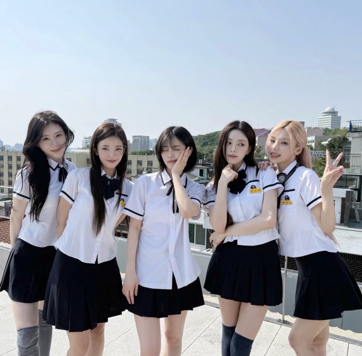 yejizdroid's tweet photo. 🚨 ITZY has decided NOT to submit “Motto” for the 2027 Grammy Awards

“We just wanted to give other artists a chance” https://t.co/jvbj9pzaOM