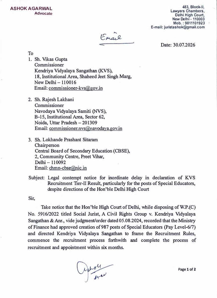 RaghveshY's tweet photo. आज (30.07.2026) अधिवक्ता श्री Ashok Agarwal द्वारा KVS, NVS एवं CBSE को KVS Recruitment Tier-II Result में कथित अत्यधिक देरी के संबंध में एक कानूनी नोटिस भेजा गया है।
नोटिस में उल्लेख है कि दिल्ली उच्च न्यायालय के पूर्व आदेशों और न्यायालय के समक्ष दिए गए आश्वासन के बावजूद परिणाम में देरी से अभ्यर्थियों का भविष्य प्रभावित हो रहा है। साथ ही शीघ्र परिणाम घोषित करने तथा भर्ती प्रक्रिया पूरी करने का आग्रह किया गया है।
हम आशा करते हैं कि संबंधित प्राधिकरण इस विषय पर जल्द आवश्यक निर्णय लेकर अभ्यर्थियों की अनिश्चितता समाप्त करेंगे।

शुक्रिया @socialjurist सर हम लोगों की ओर से बात करने के लिए

#DeclareEMRSResult #DeclareKVSNVSResult #JusticeForAspirants #CBSE